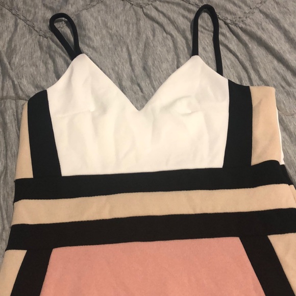 Pink going out dress - Picture 4 of 7